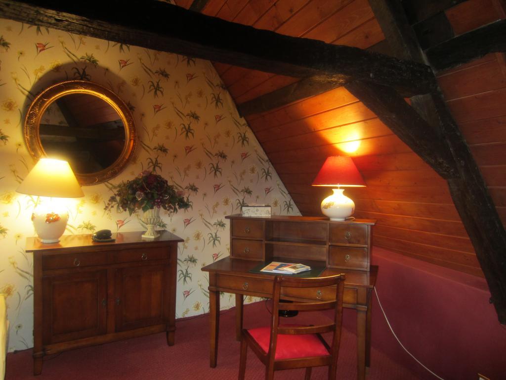 ואלנסיין Auberge Du Bon Fermier מראה חיצוני תמונה